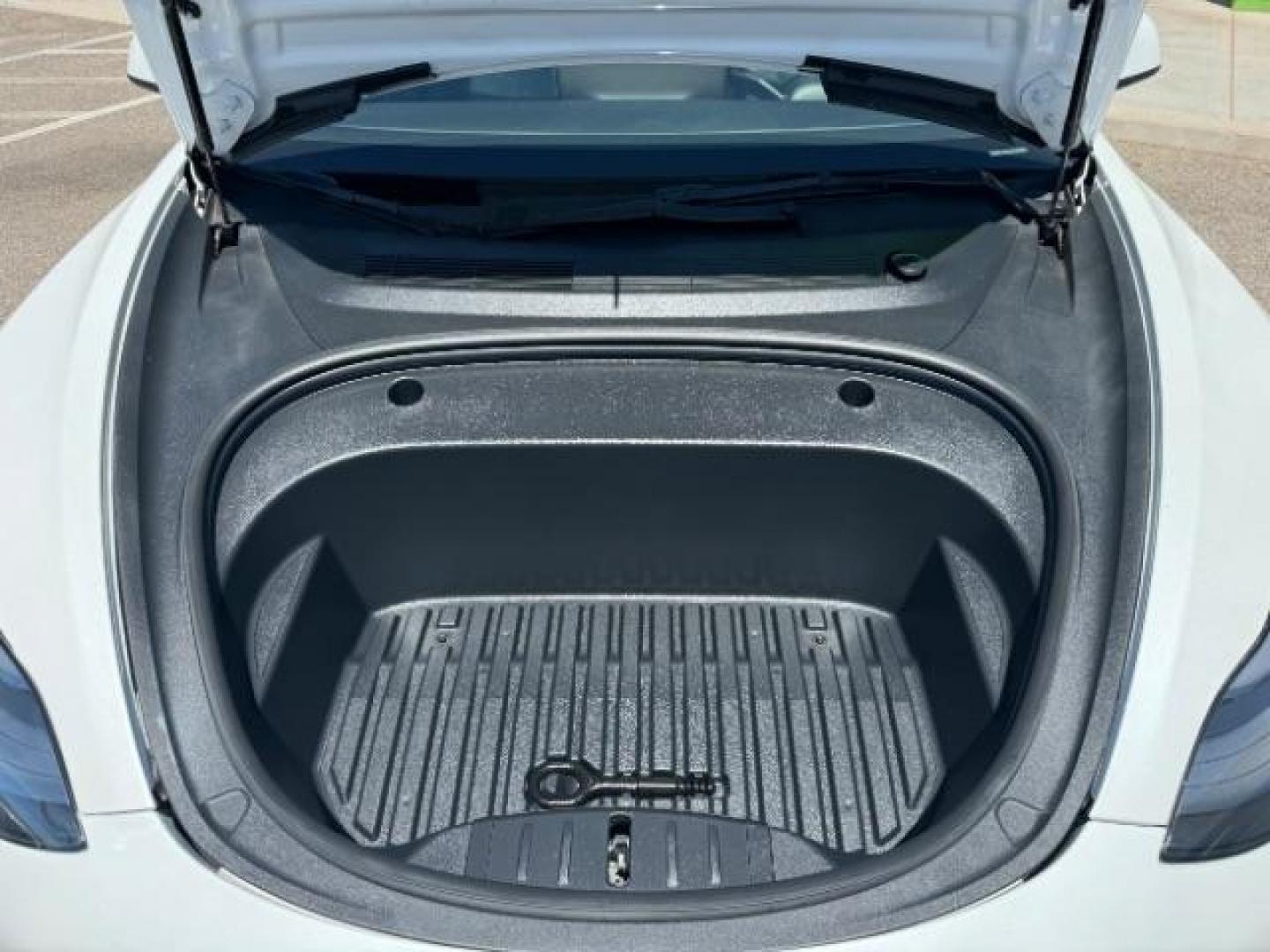 2022 Pearl White Multi-Coat /All Black Tesla Model 3 Standard Range Plus (5YJ3E1EA9NF) with an ELECTRIC engine, 1-Speed Automatic transmission, located at 1865 East Red Hills Pkwy, St. George, 84770, (435) 628-0023, 37.120850, -113.543640 - SOLD - But we can find you the Tesla you want from our large network of used Teslas. Call us to talk about options. Price before $4k tax rebate. This has the new LFP battery pack. Excellent condition. New tires, Gets 250+ miles on a full charge. Stil has battery/drive unit warranty until 100k mi - Photo#34