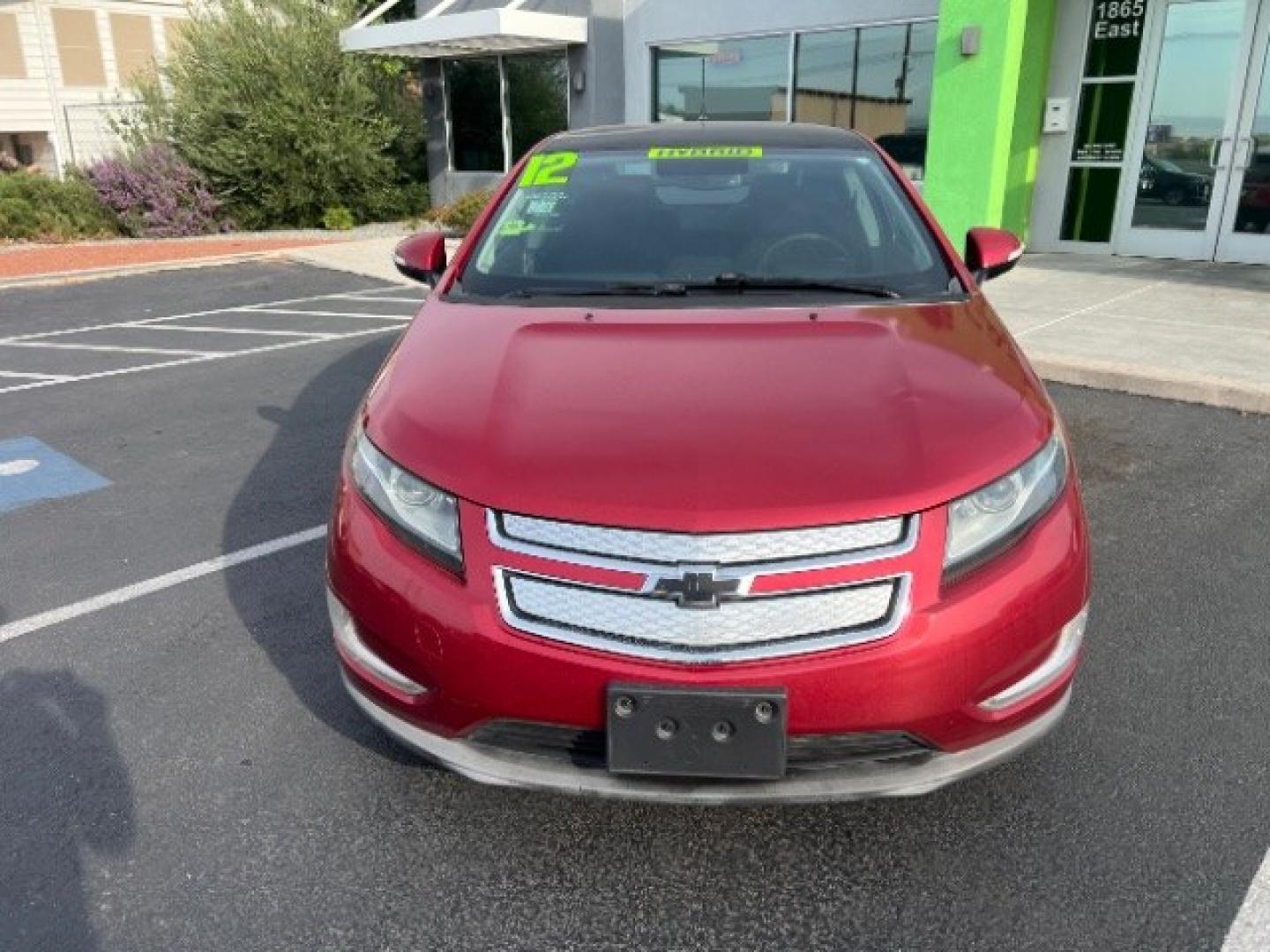 2012 Crystal Red Tintcoat /Jet Black and Ceramic White Leather Interior Chevrolet Volt Standard (1G1RA6E45CU) with an 1.4L L4 DOHC 16V PLUG-IN HYBRID engine, Continuously Variable Transmission transmission, located at 1865 East Red Hills Pkwy, St. George, 84770, (435) 628-0023, 37.120850, -113.543640 - We specialize in helping ALL people get the best financing available. No matter your credit score, good, bad or none we can get you an amazing rate. Had a bankruptcy, divorce, or repossessions? We give you the green light to get your credit back on the road. Low down and affordable payments that fit- Photo#1