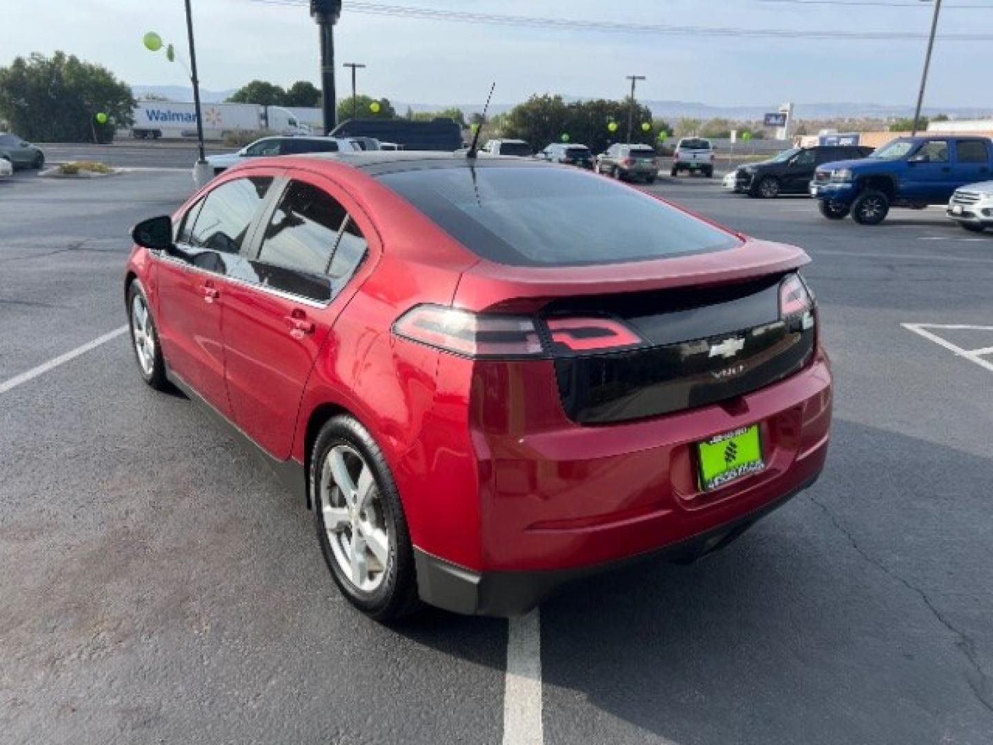 2012 Crystal Red Tintcoat /Jet Black and Ceramic White Leather Interior Chevrolet Volt Standard (1G1RA6E45CU) with an 1.4L L4 DOHC 16V PLUG-IN HYBRID engine, Continuously Variable Transmission transmission, located at 1865 East Red Hills Pkwy, St. George, 84770, (435) 628-0023, 37.120850, -113.543640 - We specialize in helping ALL people get the best financing available. No matter your credit score, good, bad or none we can get you an amazing rate. Had a bankruptcy, divorce, or repossessions? We give you the green light to get your credit back on the road. Low down and affordable payments that fit- Photo#4