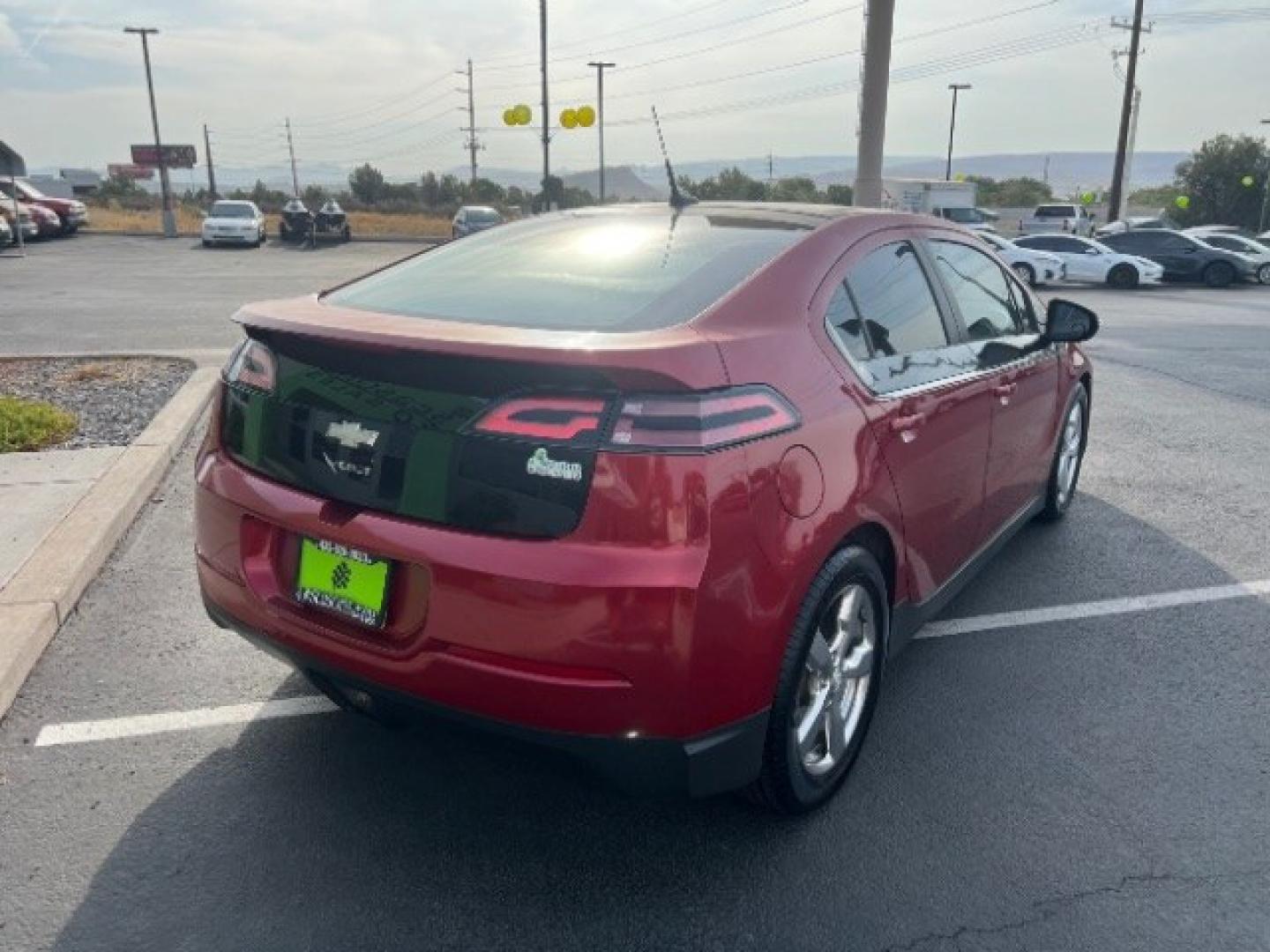 2012 Crystal Red Tintcoat /Jet Black and Ceramic White Leather Interior Chevrolet Volt Standard (1G1RA6E45CU) with an 1.4L L4 DOHC 16V PLUG-IN HYBRID engine, Continuously Variable Transmission transmission, located at 1865 East Red Hills Pkwy, St. George, 84770, (435) 628-0023, 37.120850, -113.543640 - We specialize in helping ALL people get the best financing available. No matter your credit score, good, bad or none we can get you an amazing rate. Had a bankruptcy, divorce, or repossessions? We give you the green light to get your credit back on the road. Low down and affordable payments that fit- Photo#6