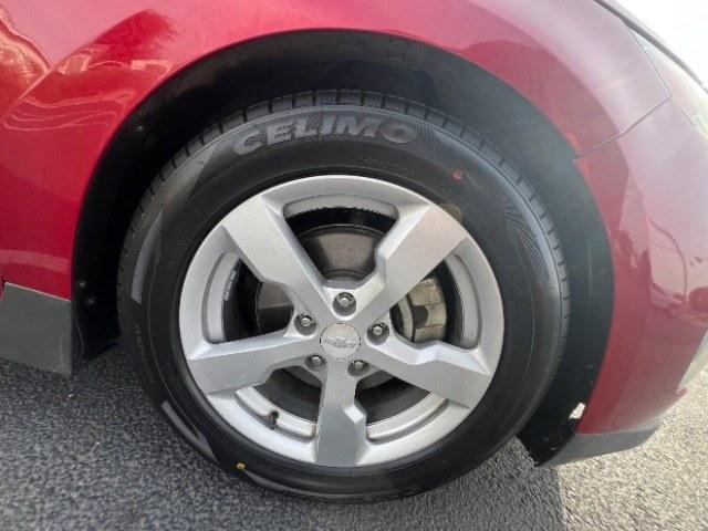2012 Crystal Red Tintcoat /Jet Black and Ceramic White Leather Interior Chevrolet Volt Standard (1G1RA6E45CU) with an 1.4L L4 DOHC 16V PLUG-IN HYBRID engine, Continuously Variable Transmission transmission, located at 1865 East Red Hills Pkwy, St. George, 84770, (435) 628-0023, 37.120850, -113.543640 - We specialize in helping ALL people get the best financing available. No matter your credit score, good, bad or none we can get you an amazing rate. Had a bankruptcy, divorce, or repossessions? We give you the green light to get your credit back on the road. Low down and affordable payments that fit- Photo#8