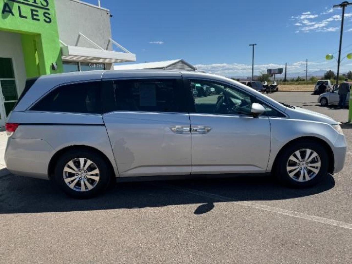 2014 Alabaster Silver Metallic /Beige Honda Odyssey EX-L (5FNRL5H62EB) with an 3.5L V6 SOHC 24V engine, 6-Speed Automatic transmission, located at 1865 East Red Hills Pkwy, St. George, 84770, (435) 628-0023, 37.120850, -113.543640 - We specialize in helping ALL people get the best financing available. No matter your credit score, good, bad or none we can get you an amazing rate. Had a bankruptcy, divorce, or repossessions? We give you the green light to get your credit back on the road. Low down and affordable payments that fit - Photo#7