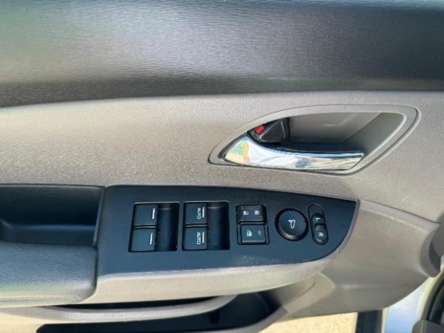 2014 Alabaster Silver Metallic /Beige Honda Odyssey EX-L (5FNRL5H62EB) with an 3.5L V6 SOHC 24V engine, 6-Speed Automatic transmission, located at 1865 East Red Hills Pkwy, St. George, 84770, (435) 628-0023, 37.120850, -113.543640 - We specialize in helping ALL people get the best financing available. No matter your credit score, good, bad or none we can get you an amazing rate. Had a bankruptcy, divorce, or repossessions? We give you the green light to get your credit back on the road. Low down and affordable payments that fit - Photo#13