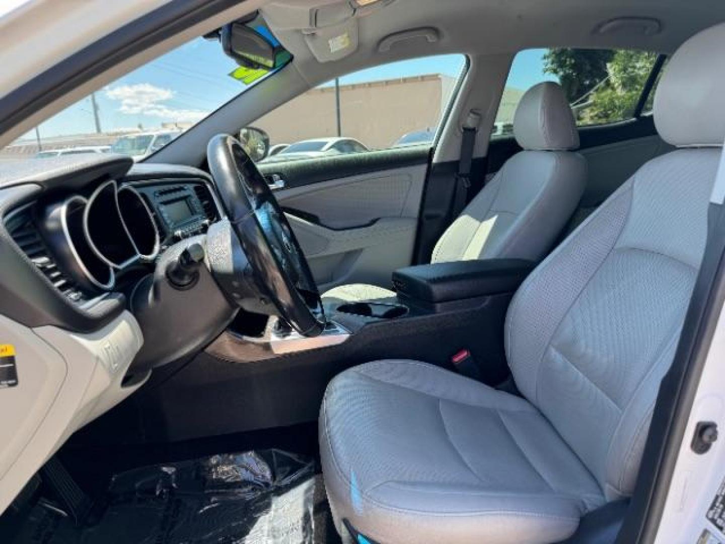 2015 Snow White Pearl /Black Interior Kia Optima EX (5XXGN4A79FG) with an 2.4L L4 DOHC 16V engine, 6-Speed Automatic transmission, located at 940 North Main Street, Cedar City, UT, 84720, (435) 628-0023, 37.692936, -113.061897 - We specialize in helping ALL people get the best financing available. No matter your credit score, good, bad or none we can get you an amazing rate. Had a bankruptcy, divorce, or repossessions? We give you the green light to get your credit back on the road. Low down and affordable payments that fit - Photo#15