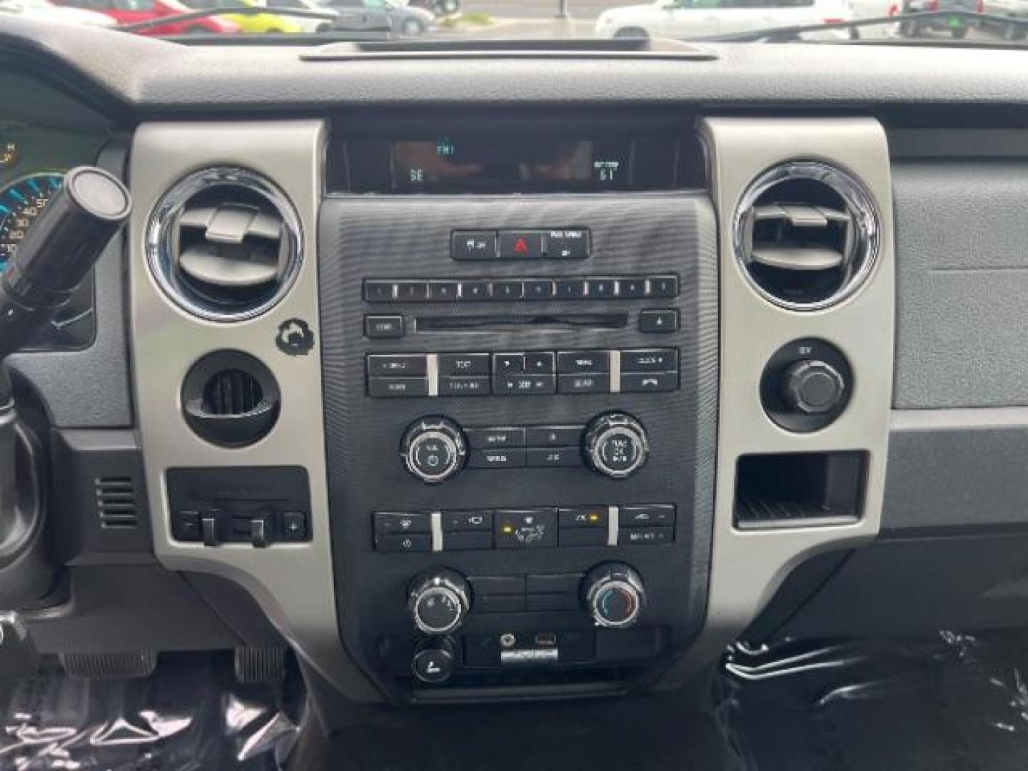 2011 Oxford White /Black Cloth Interior Ford F-150 FX2 SuperCrew 5.5-ft. Bed 2WD (1FTFW1CF0BF) with an 5.0L V8 engine, 6-Speed Automatic transmission, located at 1865 East Red Hills Pkwy, St. George, 84770, (435) 628-0023, 37.120850, -113.543640 - We specialize in helping ALL people get the best financing available. No matter your credit score, good, bad or none we can get you an amazing rate. Had a bankruptcy, divorce, or repossessions? We give you the green light to get your credit back on the road. Low down and affordable payments that fit - Photo#17