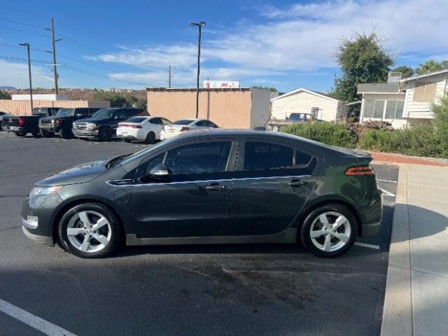 2015 Ashen Gray Metallic /Jet Black/Dark Accents Chevrolet Volt Premium w/ Navigation (1G1RD6E44FU) with an 1.4L L4 DOHC 16V PLUG-IN HYBRID engine, Continuously Variable Transmission transmission, located at 940 North Main Street, Cedar City, UT, 84720, (435) 628-0023, 37.692936, -113.061897 - Versatile Southern Utah travel starts with this 2015 Chevrolet Volt Premium with Navigation. Its 1.4L plug-in hybrid powertrain, automatic transmission, and front-wheel drive make it a smart fit for commuting, errands, and efficient Southern Utah road trips. With 102404 miles, this Volt is ready for- Photo#3