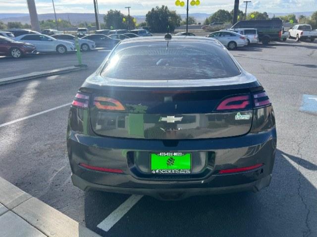 2015 Ashen Gray Metallic /Jet Black/Dark Accents Chevrolet Volt Premium w/ Navigation (1G1RD6E44FU) with an 1.4L L4 DOHC 16V PLUG-IN HYBRID engine, Continuously Variable Transmission transmission, located at 940 North Main Street, Cedar City, UT, 84720, (435) 628-0023, 37.692936, -113.061897 - Versatile Southern Utah travel starts with this 2015 Chevrolet Volt Premium with Navigation. Its 1.4L plug-in hybrid powertrain, automatic transmission, and front-wheel drive make it a smart fit for commuting, errands, and efficient Southern Utah road trips. With 102404 miles, this Volt is ready for- Photo#5