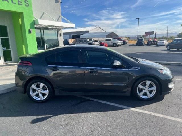 2015 Ashen Gray Metallic /Jet Black/Dark Accents Chevrolet Volt Premium w/ Navigation (1G1RD6E44FU) with an 1.4L L4 DOHC 16V PLUG-IN HYBRID engine, Continuously Variable Transmission transmission, located at 940 North Main Street, Cedar City, UT, 84720, (435) 628-0023, 37.692936, -113.061897 - Versatile Southern Utah travel starts with this 2015 Chevrolet Volt Premium with Navigation. Its 1.4L plug-in hybrid powertrain, automatic transmission, and front-wheel drive make it a smart fit for commuting, errands, and efficient Southern Utah road trips. With 102404 miles, this Volt is ready for- Photo#7
