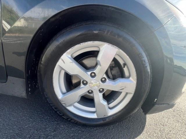 2015 Ashen Gray Metallic /Jet Black/Dark Accents Chevrolet Volt Premium w/ Navigation (1G1RD6E44FU) with an 1.4L L4 DOHC 16V PLUG-IN HYBRID engine, Continuously Variable Transmission transmission, located at 940 North Main Street, Cedar City, UT, 84720, (435) 628-0023, 37.692936, -113.061897 - Versatile Southern Utah travel starts with this 2015 Chevrolet Volt Premium with Navigation. Its 1.4L plug-in hybrid powertrain, automatic transmission, and front-wheel drive make it a smart fit for commuting, errands, and efficient Southern Utah road trips. With 102404 miles, this Volt is ready for- Photo#8