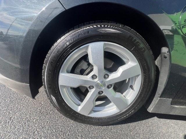 2015 Ashen Gray Metallic /Jet Black/Dark Accents Chevrolet Volt Premium w/ Navigation (1G1RD6E44FU) with an 1.4L L4 DOHC 16V PLUG-IN HYBRID engine, Continuously Variable Transmission transmission, located at 940 North Main Street, Cedar City, UT, 84720, (435) 628-0023, 37.692936, -113.061897 - Versatile Southern Utah travel starts with this 2015 Chevrolet Volt Premium with Navigation. Its 1.4L plug-in hybrid powertrain, automatic transmission, and front-wheel drive make it a smart fit for commuting, errands, and efficient Southern Utah road trips. With 102404 miles, this Volt is ready for- Photo#9