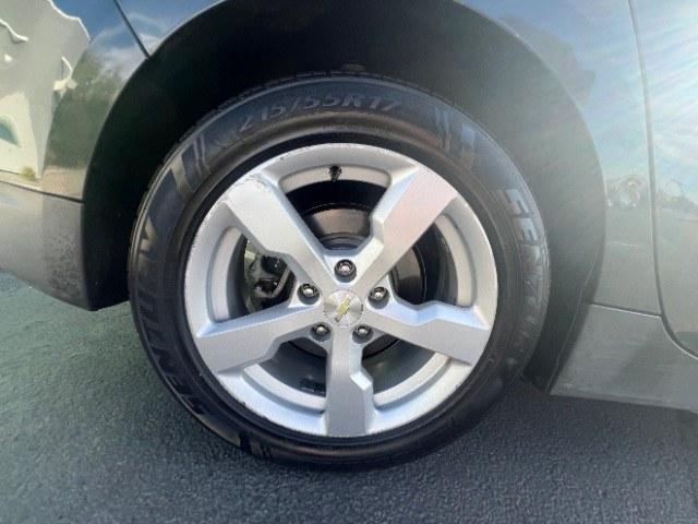 2015 Ashen Gray Metallic /Jet Black/Dark Accents Chevrolet Volt Premium w/ Navigation (1G1RD6E44FU) with an 1.4L L4 DOHC 16V PLUG-IN HYBRID engine, Continuously Variable Transmission transmission, located at 940 North Main Street, Cedar City, UT, 84720, (435) 628-0023, 37.692936, -113.061897 - Versatile Southern Utah travel starts with this 2015 Chevrolet Volt Premium with Navigation. Its 1.4L plug-in hybrid powertrain, automatic transmission, and front-wheel drive make it a smart fit for commuting, errands, and efficient Southern Utah road trips. With 102404 miles, this Volt is ready for- Photo#11