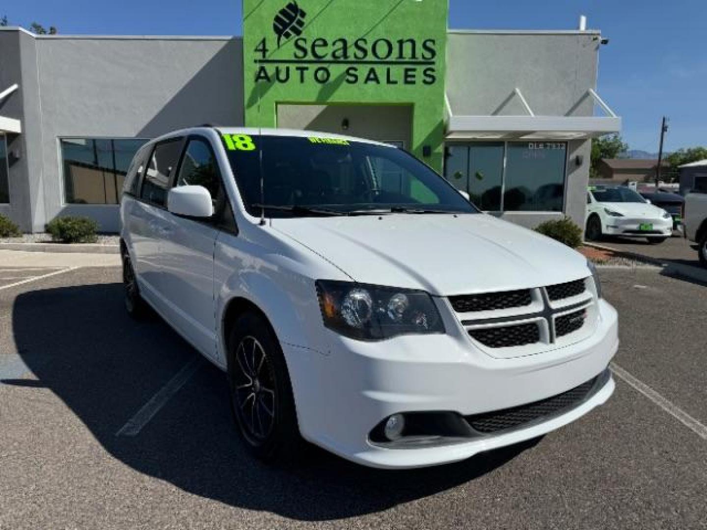 2018 White /Black Interior Dodge Grand Caravan GT (2C4RDGEG1JR) with an 3.6L V6 DOHC 24V engine, 6-Speed Automatic transmission, located at 940 North Main Street, Cedar City, UT, 84720, (435) 628-0023, 37.692936, -113.061897 - We specialize in helping ALL people get the best financing available. No matter your credit score, good, bad or none we can get you an amazing rate. Had a bankruptcy, divorce, or repossessions? We give you the green light to get your credit back on the road. Low down and affordable payments that fit - Photo#0