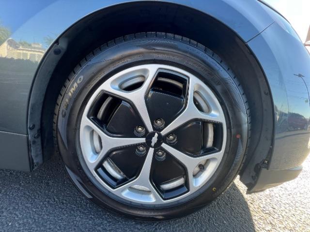 2013 Gray /Black Interior Chevrolet Volt Premium w/ Navigation and LEP (1G1RH6E41DU) with an 1.4L L4 DOHC 16V PLU engine, Continuously Variable Transmission transmission, located at 940 North Main Street, Cedar City, UT, 84720, (435) 628-0023, 37.692936, -113.061897 - We specialize in helping ALL people get the best financing available. No matter your credit score, good, bad or none we can get you an amazing rate. Had a bankruptcy, divorce, or repossessions? We give you the green light to get your credit back on the road. Low down and affordable payments that fit - Photo#9