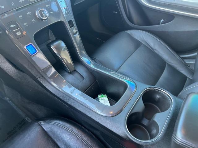 2013 Gray /Black Interior Chevrolet Volt Premium w/ Navigation and LEP (1G1RH6E41DU) with an 1.4L L4 DOHC 16V PLU engine, Continuously Variable Transmission transmission, located at 940 North Main Street, Cedar City, UT, 84720, (435) 628-0023, 37.692936, -113.061897 - We specialize in helping ALL people get the best financing available. No matter your credit score, good, bad or none we can get you an amazing rate. Had a bankruptcy, divorce, or repossessions? We give you the green light to get your credit back on the road. Low down and affordable payments that fit - Photo#18