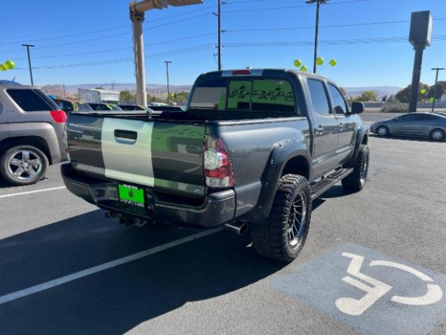 2009 Black Sand Pearl /Graphite Cloth Inter Toyota Tacoma PreRunner Double Cab (3TMJU62N99M) with an 4.0L V6 DOHC 24V engine, 5-Speed Automatic transmission, located at 1865 East Red Hills Pkwy, St. George, 84770, (435) 628-0023, 37.120850, -113.543640 - We specialize in helping ALL people get the best financing available. No matter your credit score, good, bad or none we can get you an amazing rate. Had a bankruptcy, divorce, or repossessions? We give you the green light to get your credit back on the road. Low down and affordable payments that fit - Photo#4