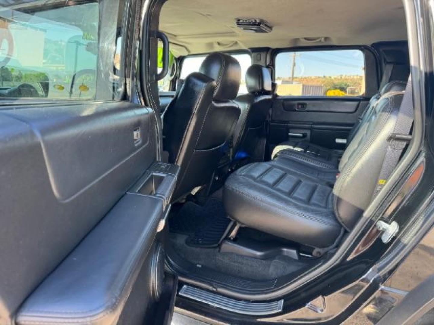 2005 Black /Ebony Leather Interior Hummer H2 SUV (5GRGN23U25H) with an 6.0L V8 OHV 16V engine, 4-Speed Automatic transmission, located at 1865 East Red Hills Pkwy, St. George, 84770, (435) 628-0023, 37.120850, -113.543640 - Photo#23