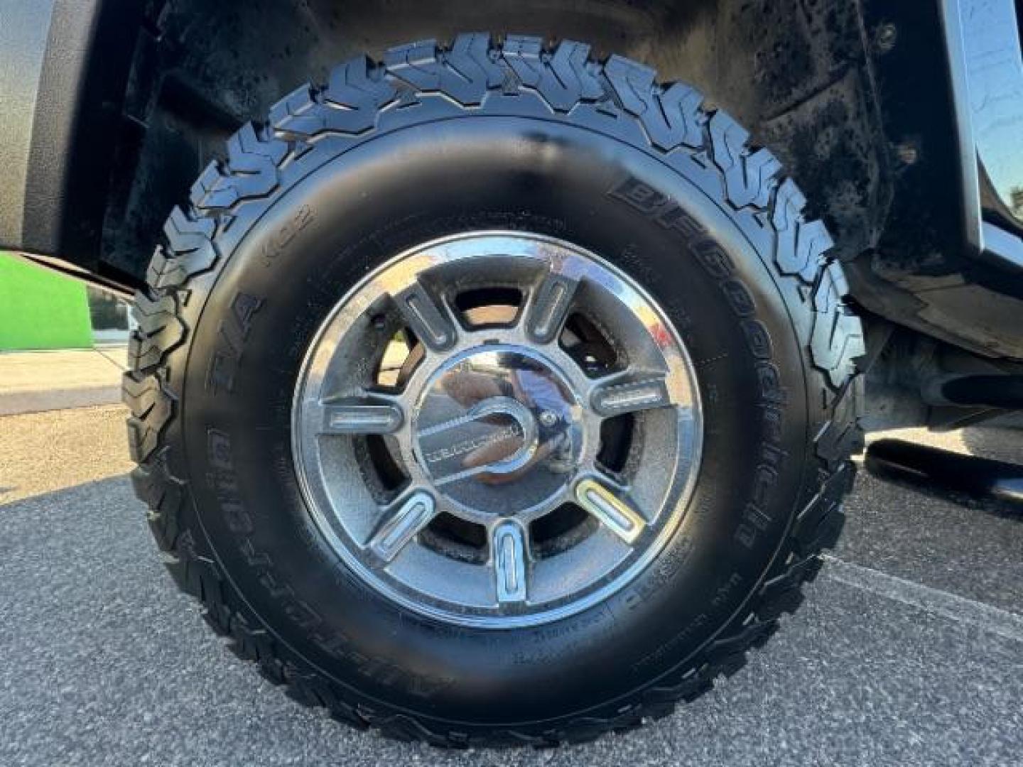 2005 Black /Ebony Leather Interior Hummer H2 SUV (5GRGN23U25H) with an 6.0L V8 OHV 16V engine, 4-Speed Automatic transmission, located at 1865 East Red Hills Pkwy, St. George, 84770, (435) 628-0023, 37.120850, -113.543640 - Photo#9