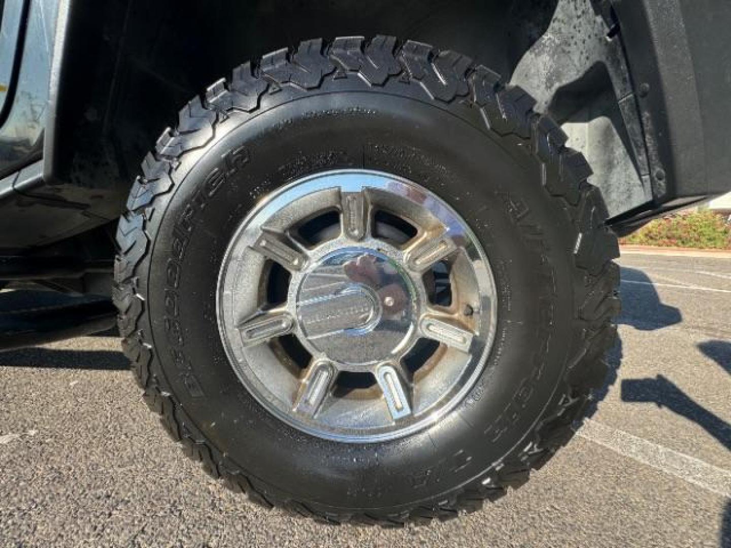 2005 Black /Ebony Leather Interior Hummer H2 SUV (5GRGN23U25H) with an 6.0L V8 OHV 16V engine, 4-Speed Automatic transmission, located at 1865 East Red Hills Pkwy, St. George, 84770, (435) 628-0023, 37.120850, -113.543640 - Photo#10