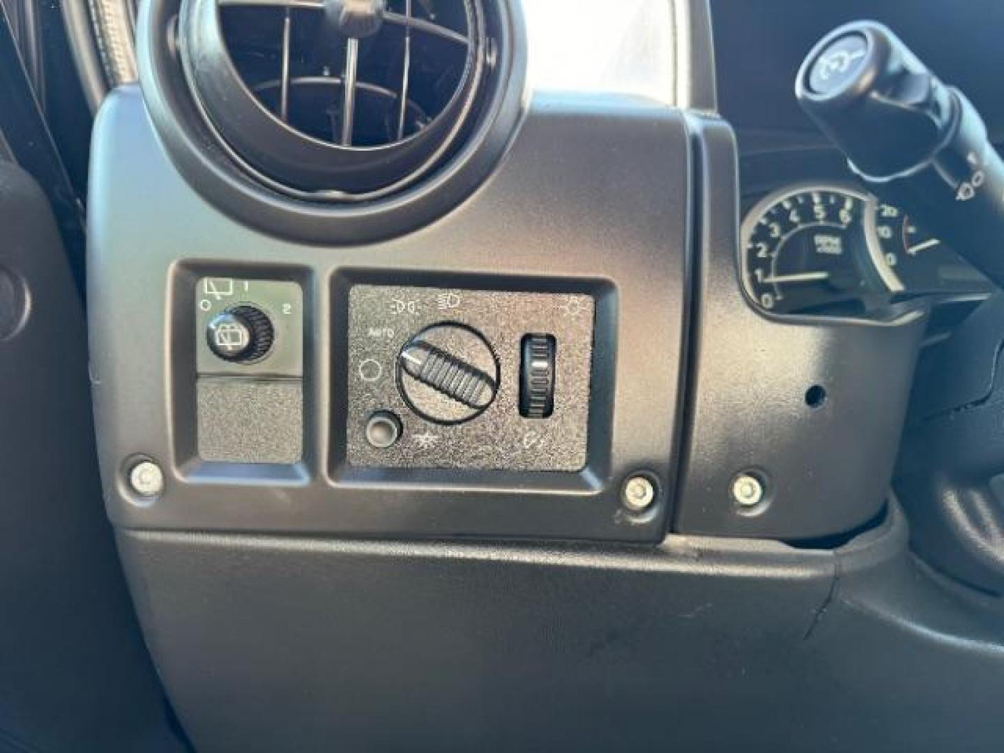 2005 Black /Ebony Leather Interior Hummer H2 SUV (5GRGN23U25H) with an 6.0L V8 OHV 16V engine, 4-Speed Automatic transmission, located at 1865 East Red Hills Pkwy, St. George, 84770, (435) 628-0023, 37.120850, -113.543640 - Photo#17