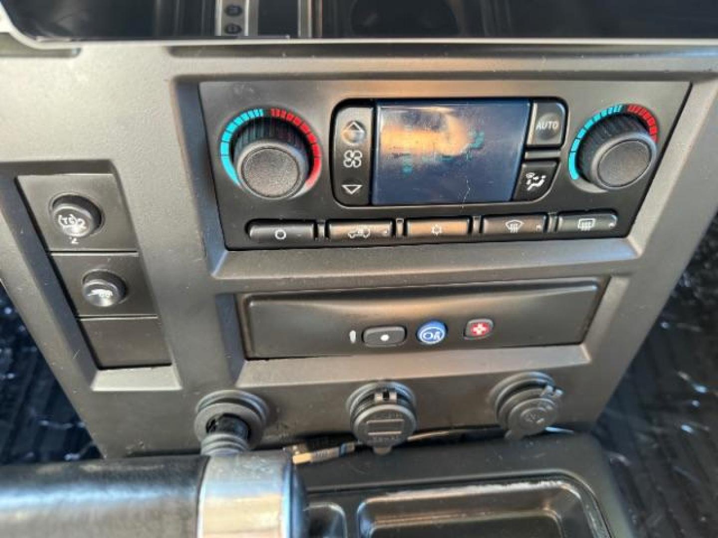 2005 Black /Ebony Leather Interior Hummer H2 SUV (5GRGN23U25H) with an 6.0L V8 OHV 16V engine, 4-Speed Automatic transmission, located at 1865 East Red Hills Pkwy, St. George, 84770, (435) 628-0023, 37.120850, -113.543640 - Photo#21