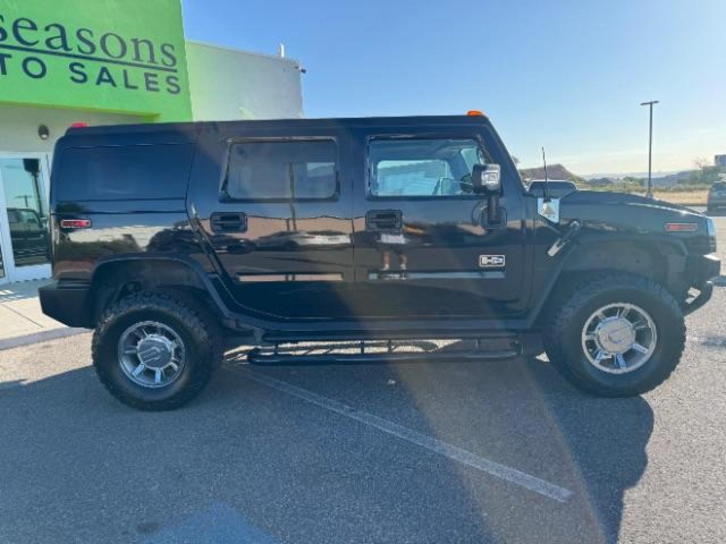 2005 Black /Ebony Leather Interior Hummer H2 SUV (5GRGN23U25H) with an 6.0L V8 OHV 16V engine, 4-Speed Automatic transmission, located at 1865 East Red Hills Pkwy, St. George, 84770, (435) 628-0023, 37.120850, -113.543640 - Photo#7