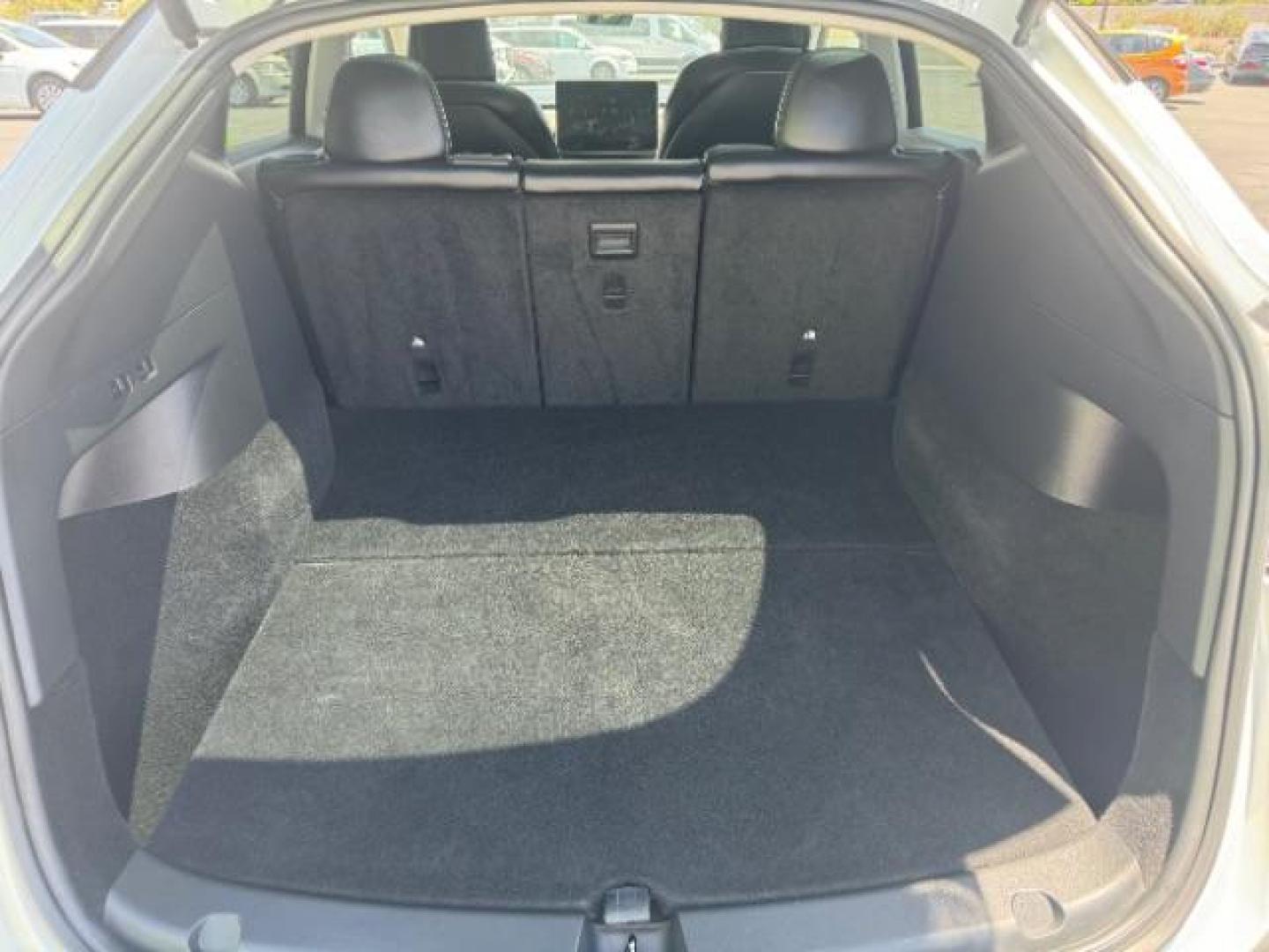 2022 Pearl White Multi-Coat /All Black Tesla Model Y Long Range (7SAYGDEE0NF) with an ELECTRIC engine, 1-Speed Automatic transmission, located at 1865 East Red Hills Pkwy, St. George, 84770, (435) 628-0023, 37.120850, -113.543640 - SOLD - But we can find you any Tesla, Call us! ***Purchase price AFTER $4k rebate has been transferred to dealership*** This allows us to reduce the asking price from $28,995 (without tax rebate) to be under the $25k threshold. Visit Energy.gov for full rules. Beautiful LONG RANGE ALL WHEEL DRI - Photo#25