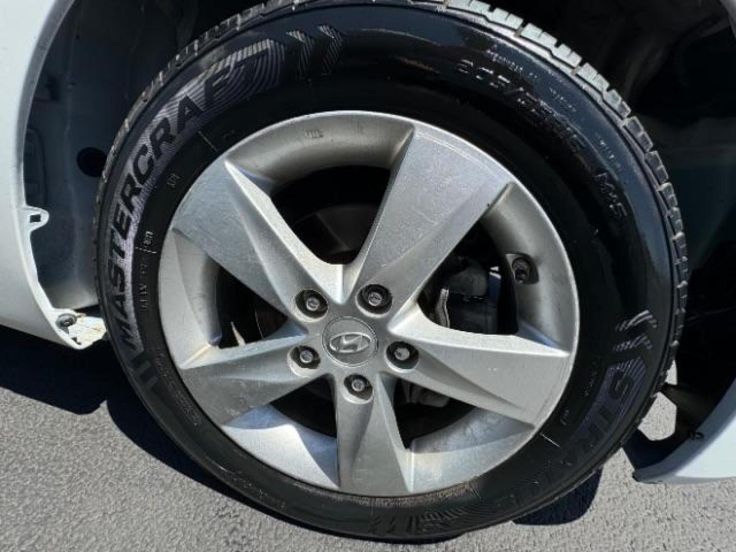 2013 White /Beige Leather Interior Hyundai Elantra Limited (5NPDH4AE3DH) with an 1.8L L4 DOHC 16V engine, 6-Speed Automatic transmission, located at 940 North Main Street, Cedar City, UT, 84720, (435) 628-0023, 37.692936, -113.061897 - We specialize in helping ALL people get the best financing available. No matter your credit score, good, bad or none we can get you an amazing rate. Had a bankruptcy, divorce, or repossessions? We give you the green light to get your credit back on the road. Low down and affordable payments that fit - Photo#33