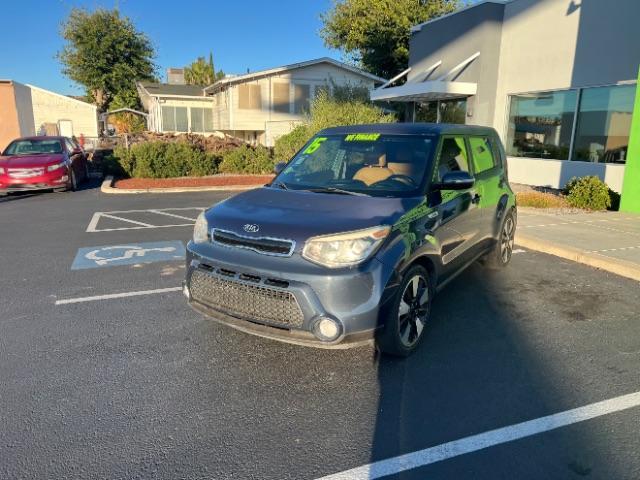 2015 Fathom Blue /Brown Leather Kia Soul ! (KNDJX3A54F7) with an 2.0L L4 DOHC 16V engine, 6-Speed Automatic transmission, located at 940 North Main Street, Cedar City, UT, 84720, (435) 628-0023, 37.692936, -113.061897 - We specialize in helping ALL people get the best financing available. No matter your credit score, good, bad or none we can get you an amazing rate. Had a bankruptcy, divorce, or repossessions? We give you the green light to get your credit back on the road. Low down and affordable payments that fit - Photo#2