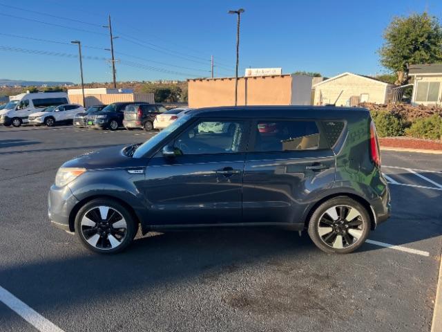 2015 Fathom Blue /Brown Leather Kia Soul ! (KNDJX3A54F7) with an 2.0L L4 DOHC 16V engine, 6-Speed Automatic transmission, located at 940 North Main Street, Cedar City, UT, 84720, (435) 628-0023, 37.692936, -113.061897 - We specialize in helping ALL people get the best financing available. No matter your credit score, good, bad or none we can get you an amazing rate. Had a bankruptcy, divorce, or repossessions? We give you the green light to get your credit back on the road. Low down and affordable payments that fit - Photo#3