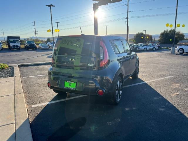 2015 Fathom Blue /Brown Leather Kia Soul ! (KNDJX3A54F7) with an 2.0L L4 DOHC 16V engine, 6-Speed Automatic transmission, located at 940 North Main Street, Cedar City, UT, 84720, (435) 628-0023, 37.692936, -113.061897 - We specialize in helping ALL people get the best financing available. No matter your credit score, good, bad or none we can get you an amazing rate. Had a bankruptcy, divorce, or repossessions? We give you the green light to get your credit back on the road. Low down and affordable payments that fit - Photo#6