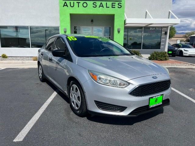 2015 Ingot Silver Metallic /Charcoal Black Insert w/Warm Steel Surround, cloth Ford Focus S Sedan (1FADP3E23FL) with an 2.0L L4 DOHC 16V engine, Automatic transmission, located at 1865 East Red Hills Pkwy, St. George, 84770, (435) 628-0023, 37.120850, -113.543640 - Versatile Southern Utah travel starts with this 2015 Ford Focus S Sedan. Its 2.0L 4-cylinder engine, automatic transmission, and front-wheel drive make it a smart fit for commuting, errands, and easy Southern Utah road trips. With 150,175 miles, this Focus is ready for its next adventure. The S Sed- Photo#0