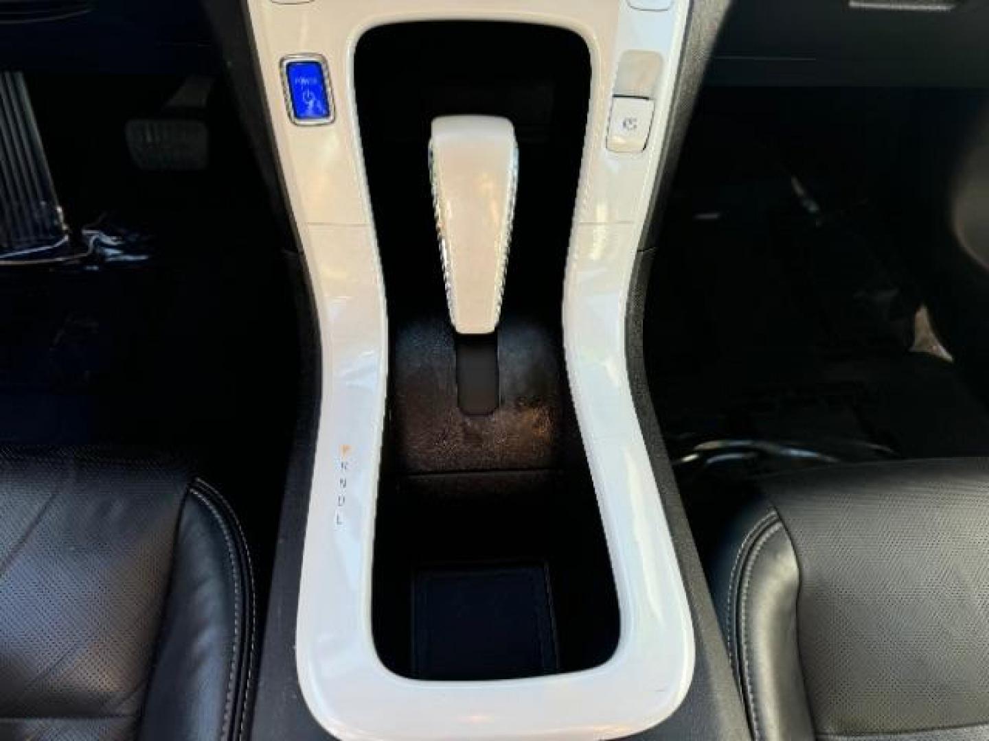 2012 Blue Topaz Metallic /Jet Black and Ceramic White Leather Interior Chevrolet Volt Premium (1G1RB6E44CU) with an 1.4L L4 DOHC 16V PLUG-IN HYBRID engine, Continuously Variable Transmission transmission, located at 940 North Main Street, Cedar City, UT, 84720, (435) 628-0023, 37.692936, -113.061897 - Photo#20