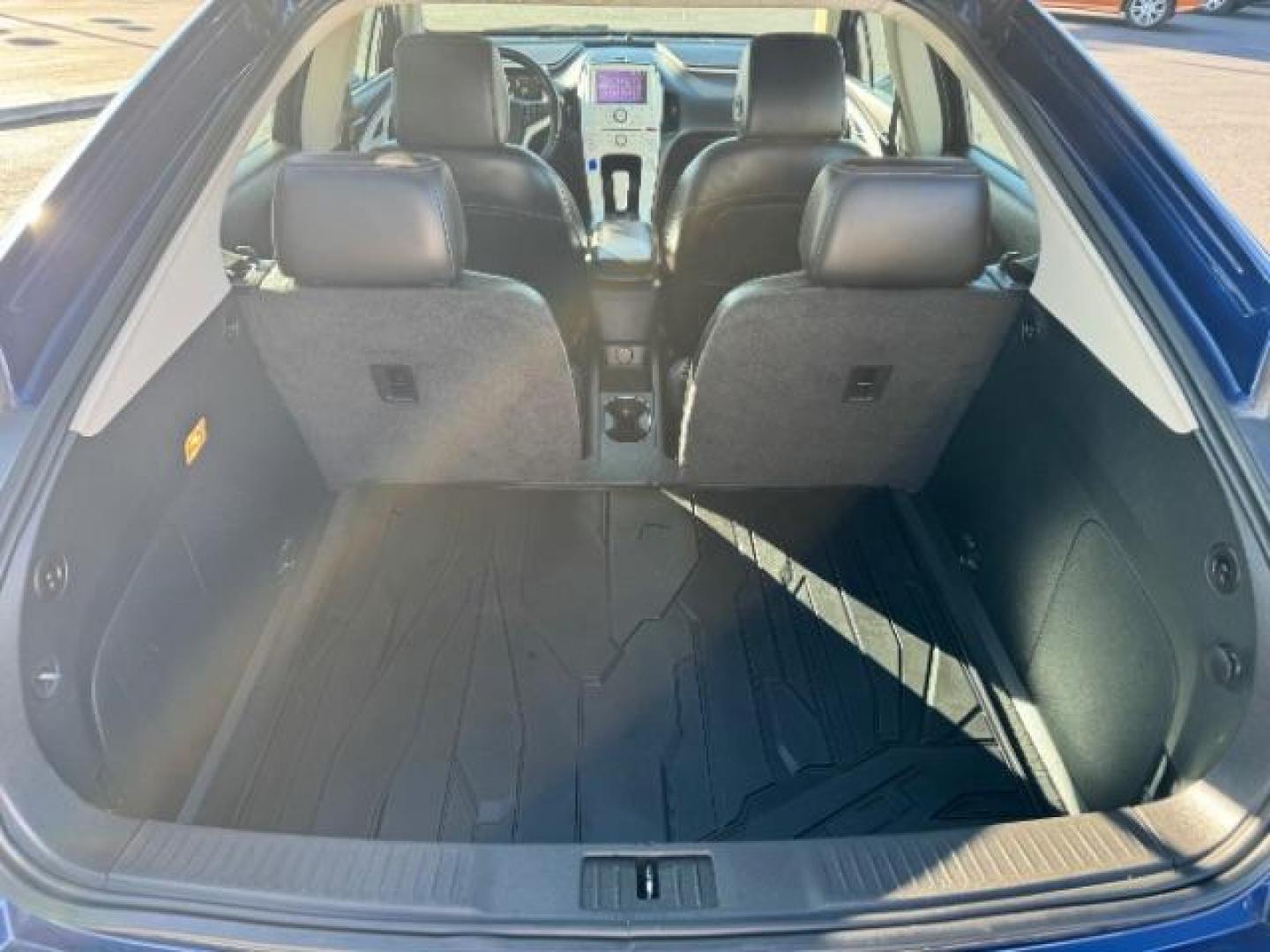 2012 Blue Topaz Metallic /Jet Black and Ceramic White Leather Interior Chevrolet Volt Premium (1G1RB6E44CU) with an 1.4L L4 DOHC 16V PLUG-IN HYBRID engine, Continuously Variable Transmission transmission, located at 940 North Main Street, Cedar City, UT, 84720, (435) 628-0023, 37.692936, -113.061897 - Photo#26