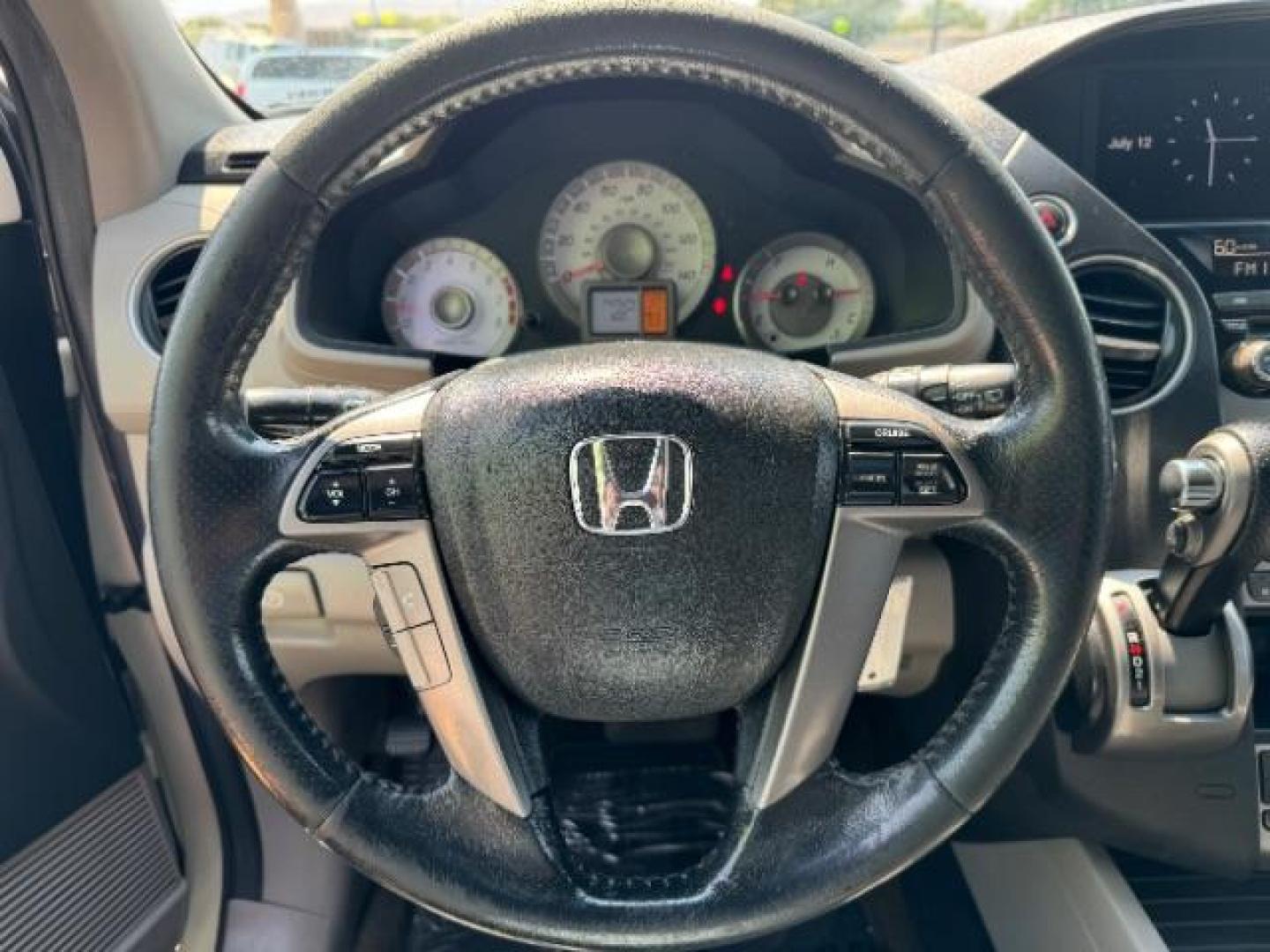 2014 Taffeta White /Black Honda Pilot EX-L 2WD 5-Spd AT with Navigation (5FNYF3H75EB) with an 3.5L V6 SOHC 24V engine, 5-Speed Automatic transmission, located at 940 North Main Street, Cedar City, UT, 84720, (435) 628-0023, 37.692936, -113.061897 - We specialize in helping ALL people get the best financing available. No matter your credit score, good, bad or none we can get you an amazing rate. Had a bankruptcy, divorce, or repossessions? We give you the green light to get your credit back on the road. Low down and affordable payments that fit - Photo#17