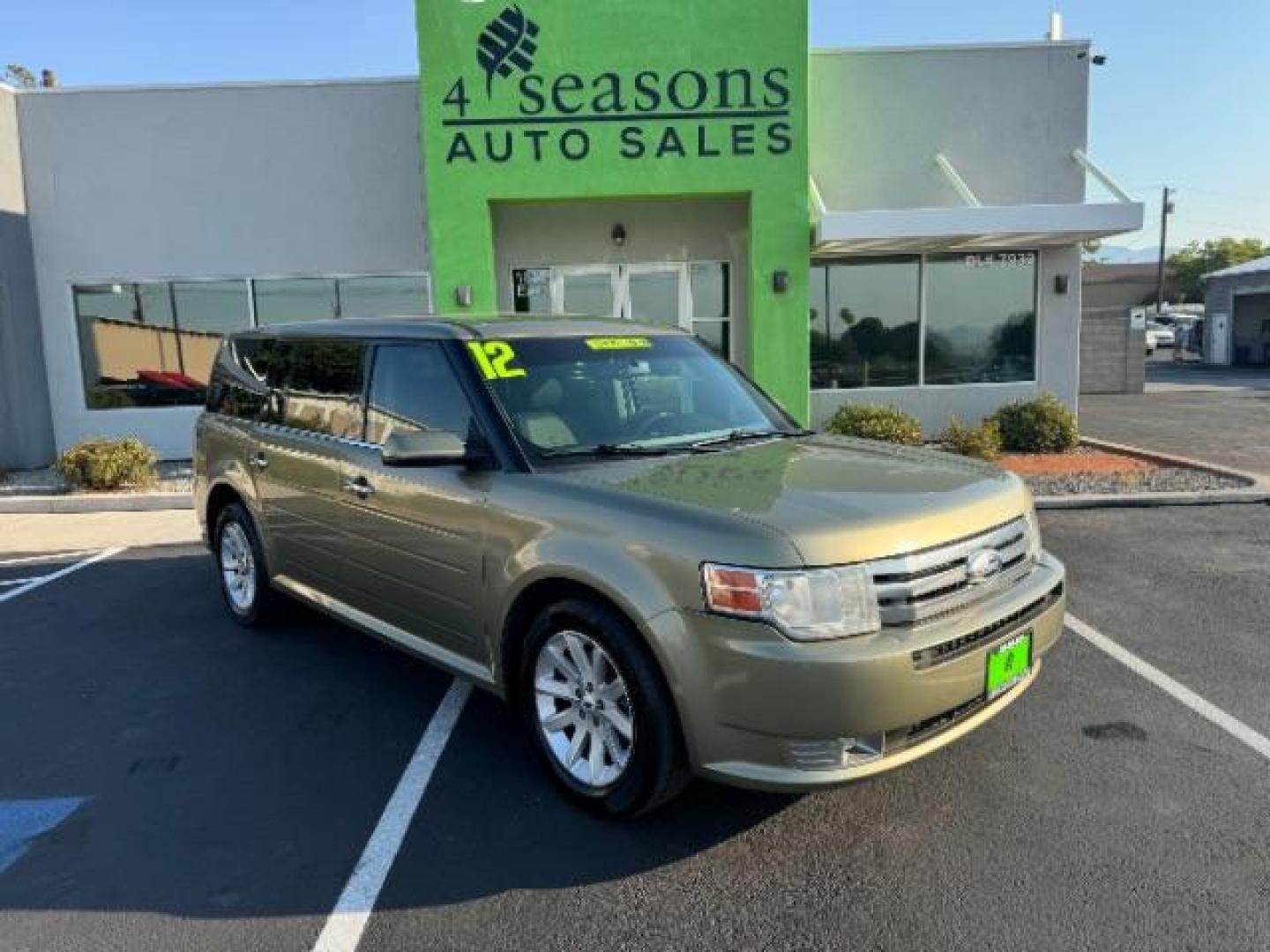 2012 Cinnamon Metallic /Charcoal Black Leather Interior Ford Flex SEL AWD (2FMHK6CC9CB) with an 3.5L V6 DOHC 24V engine, 6-Speed Automatic Overdrive transmission, located at 1865 East Red Hills Pkwy, St. George, 84770, (435) 628-0023, 37.120850, -113.543640 - We specialize in helping ALL people get the best financing available. No matter your credit score, good, bad or none we can get you an amazing rate. Had a bankruptcy, divorce, or repossessions? We give you the green light to get your credit back on the road. Low down and affordable payments that fit - Photo#0