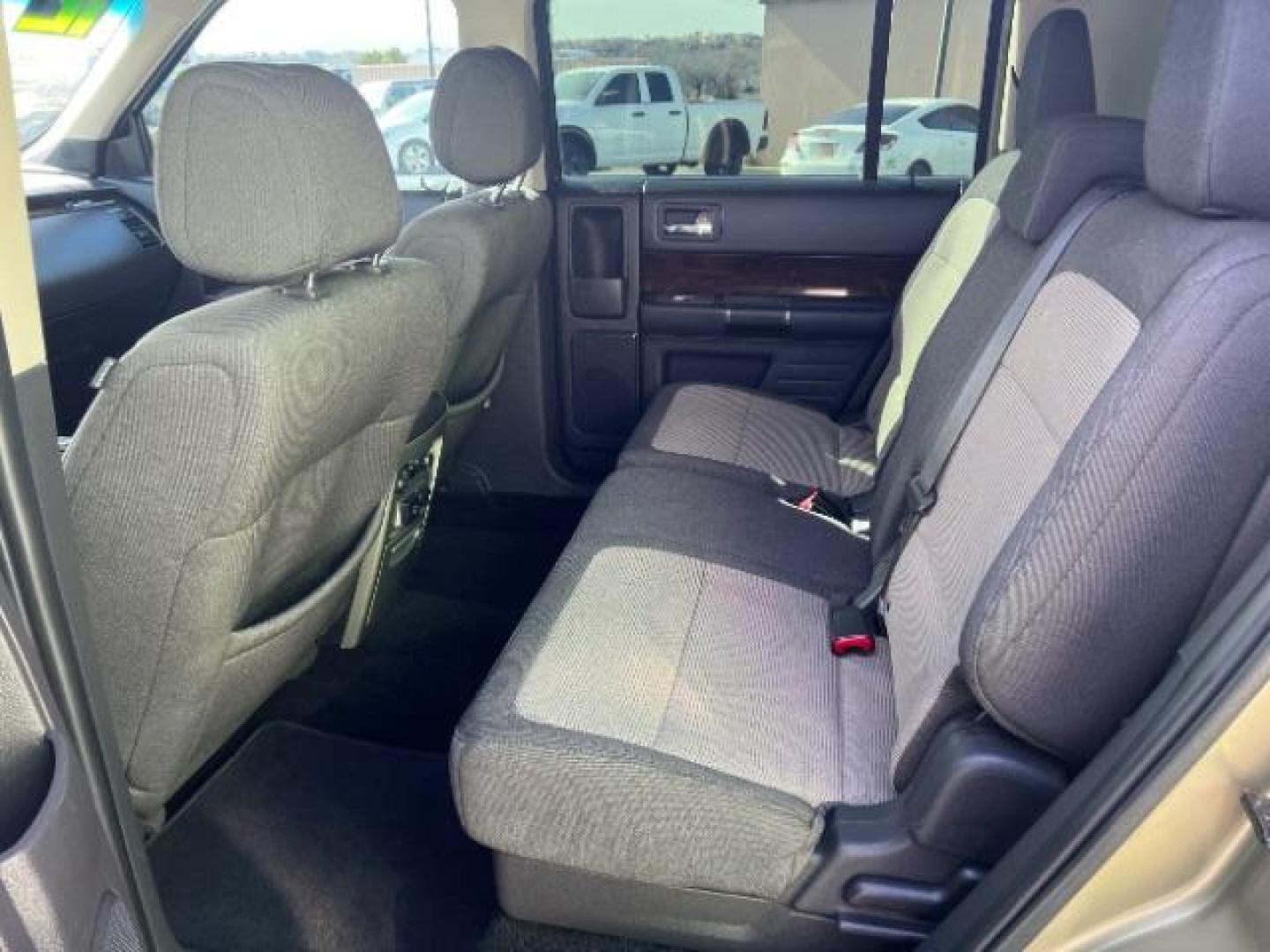 2012 Ginger Ale Metallic /Charcoal Black Leather Interior Ford Flex SEL AWD (2FMHK6CC9CB) with an 3.5L V6 DOHC 24V engine, 6-Speed Automatic Overdrive transmission, located at 940 North Main Street, Cedar City, UT, 84720, (435) 628-0023, 37.692936, -113.061897 - We specialize in helping ALL people get the best financing available. No matter your credit score, good, bad or none we can get you an amazing rate. Had a bankruptcy, divorce, or repossessions? We give you the green light to get your credit back on the road. Low down and affordable payments that fit - Photo#21