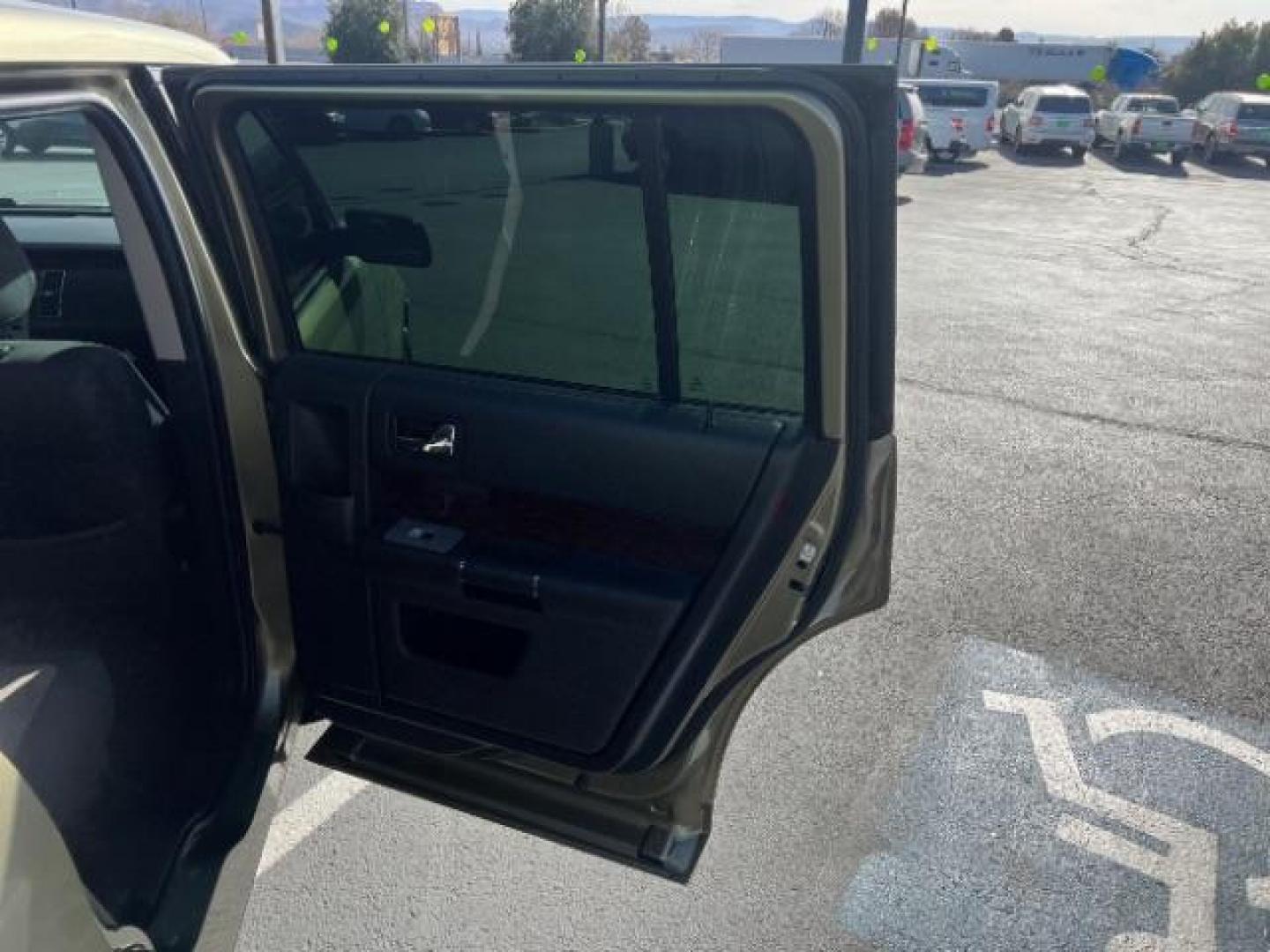 2012 Ginger Ale Metallic /Charcoal Black Leather Interior Ford Flex SEL AWD (2FMHK6CC9CB) with an 3.5L V6 DOHC 24V engine, 6-Speed Automatic Overdrive transmission, located at 940 North Main Street, Cedar City, UT, 84720, (435) 628-0023, 37.692936, -113.061897 - We specialize in helping ALL people get the best financing available. No matter your credit score, good, bad or none we can get you an amazing rate. Had a bankruptcy, divorce, or repossessions? We give you the green light to get your credit back on the road. Low down and affordable payments that fit - Photo#28