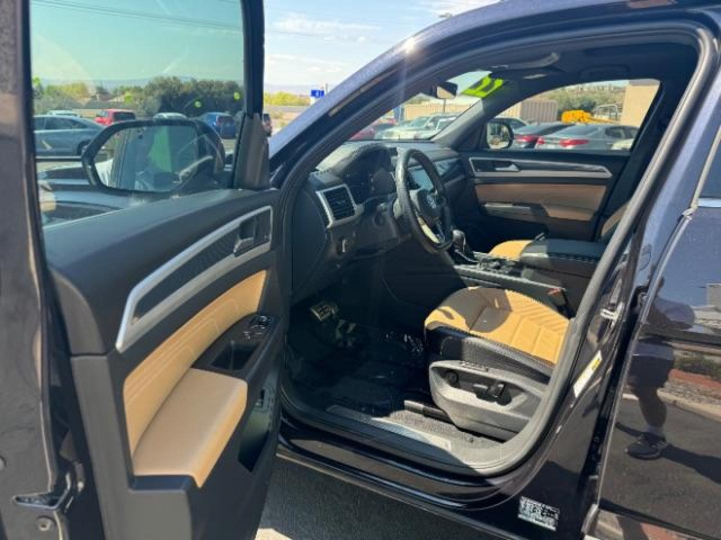 2022 Deep Black Pearl /Cinnamon Brown and Titan Black Volkswagen Atlas Cross Sport V6 SEL Premium R-Line 4MOTION (1V2FE2CA9NC) with an 3.6L V6 DOHC 24V engine, 8-Speed Automatic transmission, located at 1865 East Red Hills Pkwy, St. George, 84770, (435) 628-0023, 37.120850, -113.543640 - We specialize in helping ALL people get the best financing available. No matter your credit score, good, bad or none we can get you an amazing rate. Had a bankruptcy, divorce, or repossessions? We give you the green light to get your credit back on the road. Low down and affordable payments that fit - Photo#12