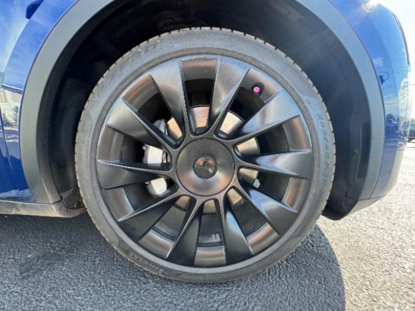 2020 Deep Blue Metallic /All Black, leatherette Tesla Model Y Long Range (5YJYGDEE2LF) with an ELECTRIC engine, 1-Speed Automatic transmission, located at 1865 East Red Hills Pkwy, St. George, 84770, (435) 628-0023, 37.120850, -113.543640 - Beautiful Long Range AWD Model Y. Excellent condition with 120k mile warranty on battery and motor. Tires are great, has roof rack, Battery still gets 285 on full charge (93% of original). ***May qualify for $4,000 EV cashback rebate*** We are setup with the IRS to directly file credit and recieve - Photo#9
