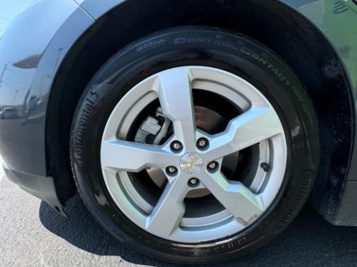 2013 Gray /Black Chevrolet Volt Premium w/ Navigation and LEP (1G1RH6E48DU) with an 1.4L L4 DOHC 16V PLUG-IN HYBRID engine, Continuously Variable Transmission transmission, located at 1865 East Red Hills Pkwy, St. George, 84770, (435) 628-0023, 37.120850, -113.543640 - ***This vehicle qualifies for the EV/Hybrid tax rebate of up to $4,000*** We are setup with the IRS to receive direct payments within 72 hours. We file the rebate online with IRS and can credit it to your down payment, reduce the sales price OR give you cashback!! These cars will not last and can o - Photo#11