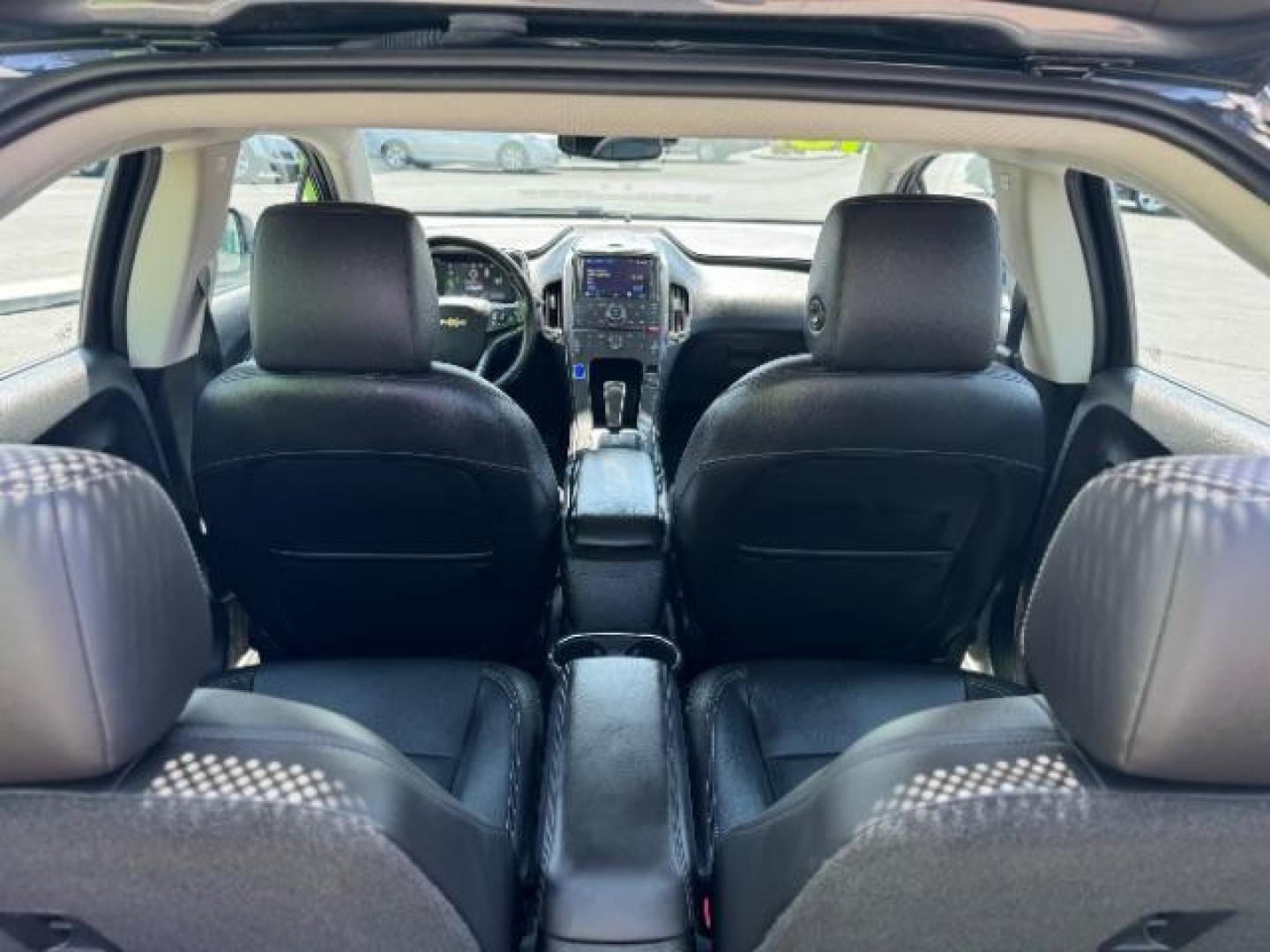 2013 Gray /Black Chevrolet Volt Premium w/ Navigation and LEP (1G1RH6E48DU) with an 1.4L L4 DOHC 16V PLUG-IN HYBRID engine, Continuously Variable Transmission transmission, located at 1865 East Red Hills Pkwy, St. George, 84770, (435) 628-0023, 37.120850, -113.543640 - ***This vehicle qualifies for the EV/Hybrid tax rebate of up to $4,000*** We are setup with the IRS to receive direct payments within 72 hours. We file the rebate online with IRS and can credit it to your down payment, reduce the sales price OR give you cashback!! These cars will not last and can o - Photo#28