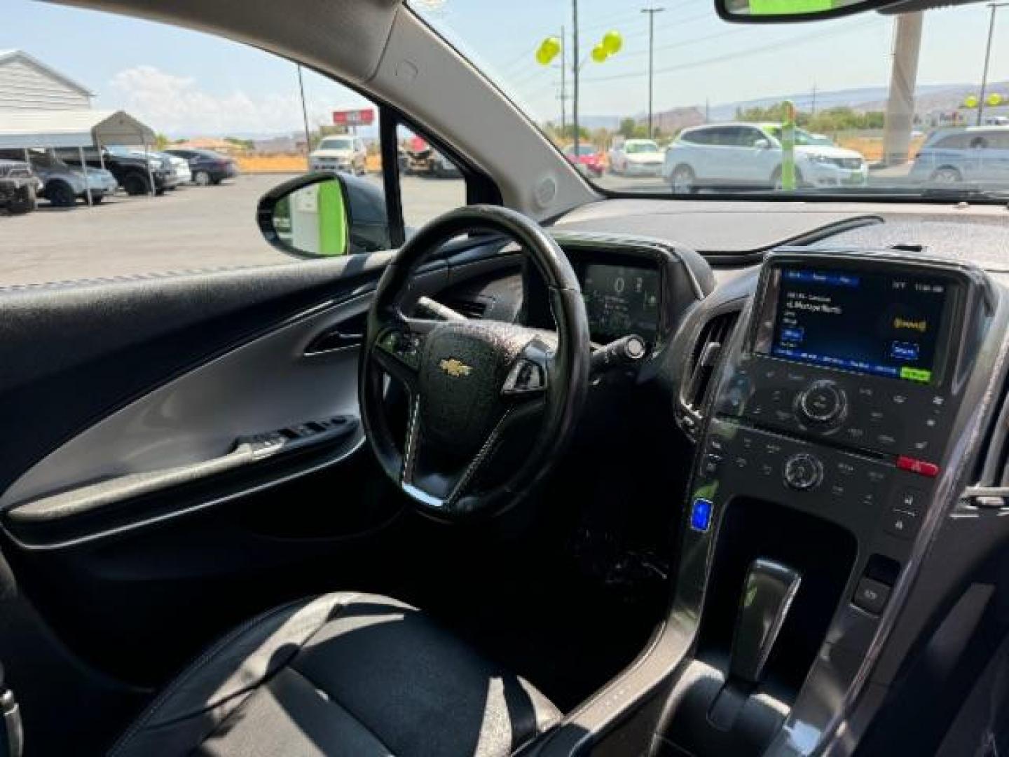 2013 Gray /Black Chevrolet Volt Premium w/ Navigation and LEP (1G1RH6E48DU) with an 1.4L L4 DOHC 16V PLUG-IN HYBRID engine, Continuously Variable Transmission transmission, located at 1865 East Red Hills Pkwy, St. George, 84770, (435) 628-0023, 37.120850, -113.543640 - ***This vehicle qualifies for the EV/Hybrid tax rebate of up to $4,000*** We are setup with the IRS to receive direct payments within 72 hours. We file the rebate online with IRS and can credit it to your down payment, reduce the sales price OR give you cashback!! These cars will not last and can o - Photo#34