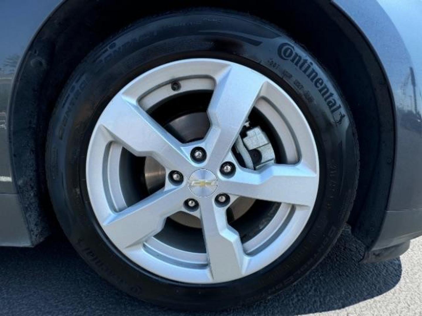 2013 Gray /Black Chevrolet Volt Premium w/ Navigation and LEP (1G1RH6E48DU) with an 1.4L L4 DOHC 16V PLUG-IN HYBRID engine, Continuously Variable Transmission transmission, located at 1865 East Red Hills Pkwy, St. George, 84770, (435) 628-0023, 37.120850, -113.543640 - ***This vehicle qualifies for the EV/Hybrid tax rebate of up to $4,000*** We are setup with the IRS to receive direct payments within 72 hours. We file the rebate online with IRS and can credit it to your down payment, reduce the sales price OR give you cashback!! These cars will not last and can o - Photo#8