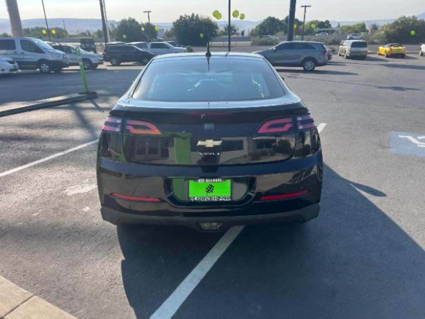 2014 Black /Black Interior Chevrolet Volt Premium w/ LEP (1G1RF6E41EU) with an 1.4L L4 DOHC 16V PLUG-IN HYBRID engine, Continuously Variable Transmission transmission, located at 1865 East Red Hills Pkwy, St. George, 84770, (435) 628-0023, 37.120850, -113.543640 - Photo#5