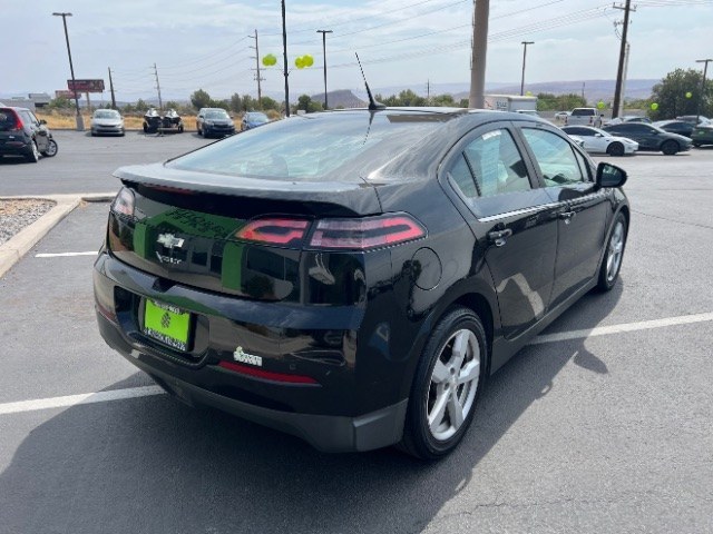 2014 Black /Black Chevrolet Volt Premium w/ LEP (1G1RF6E41EU) with an 1.4L L4 DOHC 16V PLUG-IN HYBRID engine, Continuously Variable Transmission transmission, located at 940 North Main Street, Cedar City, UT, 84720, (435) 628-0023, 37.692936, -113.061897 - We specialize in helping ALL people get the best financing available. No matter your credit score, good, bad or none we can get you an amazing rate. Had a bankruptcy, divorce, or repossessions? We give you the green light to get your credit back on the road. Low down and affordable payments that fit- Photo#6