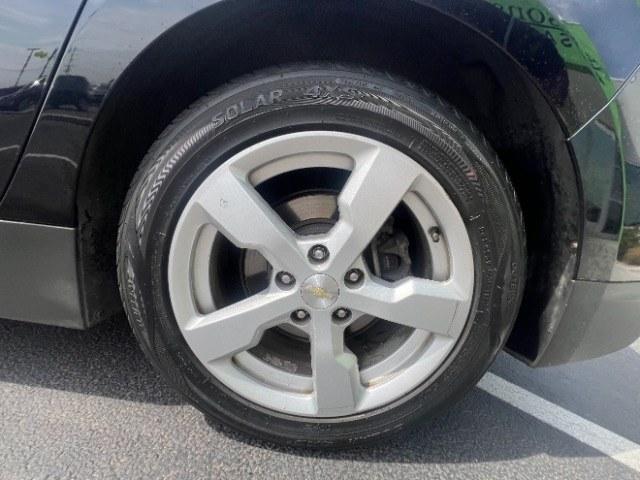 2014 Black /Black Chevrolet Volt Premium w/ LEP (1G1RF6E41EU) with an 1.4L L4 DOHC 16V PLUG-IN HYBRID engine, Continuously Variable Transmission transmission, located at 940 North Main Street, Cedar City, UT, 84720, (435) 628-0023, 37.692936, -113.061897 - We specialize in helping ALL people get the best financing available. No matter your credit score, good, bad or none we can get you an amazing rate. Had a bankruptcy, divorce, or repossessions? We give you the green light to get your credit back on the road. Low down and affordable payments that fit- Photo#11