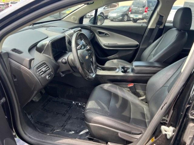 2014 Black /Black Chevrolet Volt Premium w/ LEP (1G1RF6E41EU) with an 1.4L L4 DOHC 16V PLUG-IN HYBRID engine, Continuously Variable Transmission transmission, located at 940 North Main Street, Cedar City, UT, 84720, (435) 628-0023, 37.692936, -113.061897 - We specialize in helping ALL people get the best financing available. No matter your credit score, good, bad or none we can get you an amazing rate. Had a bankruptcy, divorce, or repossessions? We give you the green light to get your credit back on the road. Low down and affordable payments that fit- Photo#14