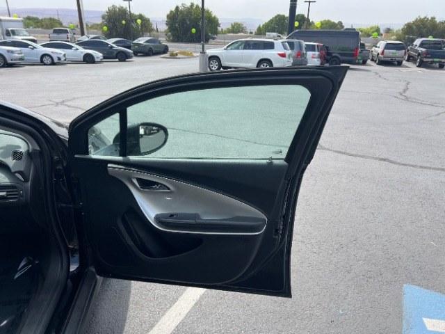 2014 Black /Black Chevrolet Volt Premium w/ LEP (1G1RF6E41EU) with an 1.4L L4 DOHC 16V PLUG-IN HYBRID engine, Continuously Variable Transmission transmission, located at 940 North Main Street, Cedar City, UT, 84720, (435) 628-0023, 37.692936, -113.061897 - We specialize in helping ALL people get the best financing available. No matter your credit score, good, bad or none we can get you an amazing rate. Had a bankruptcy, divorce, or repossessions? We give you the green light to get your credit back on the road. Low down and affordable payments that fit- Photo#27