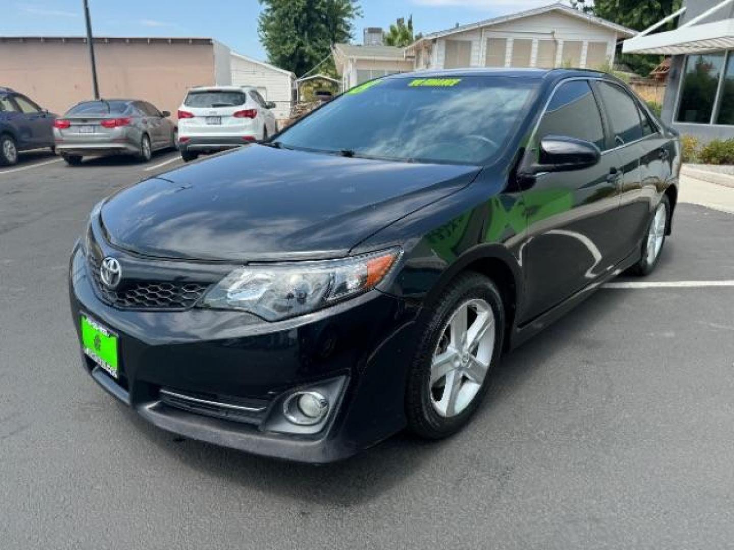 2013 Attitude Black Metallic /Black Toyota Camry SE (4T1BF1FK6DU) with an 2.5L L4 DOHC 16V engine, 6-Speed Automatic transmission, located at 940 North Main Street, Cedar City, UT, 84720, (435) 628-0023, 37.692936, -113.061897 - We specialize in helping ALL people get the best financing available. No matter your credit score, good, bad or none we can get you an amazing rate. Had a bankruptcy, divorce, or repossessions? We give you the green light to get your credit back on the road. Low down and affordable payments that fit - Photo#2