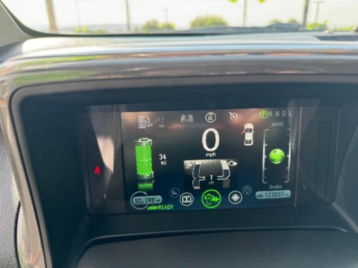 2014 Gray /Black Interior Chevrolet Volt Standard w/ LEP (1G1RE6E4XEU) with an 1.4L L4 DOHC 16V PLUG-IN HYBRID engine, Continuously Variable Transmission transmission, located at 1865 East Red Hills Pkwy, St. George, 84770, (435) 628-0023, 37.120850, -113.543640 - Photo#18